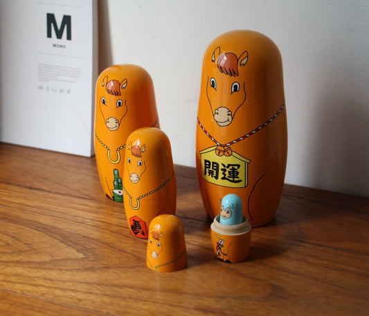 マトリョーシカ ハッピーニューホース Happy New Horse MIDORI KOMATSU DETAIL