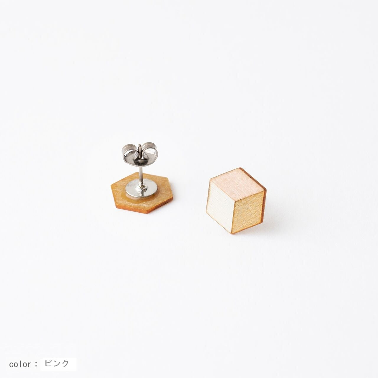 me+ ミプラス ピアス S キューブ