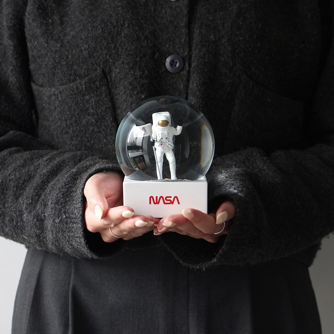 NASA Snow Globe ナサ スノー グローブ スノードーム
