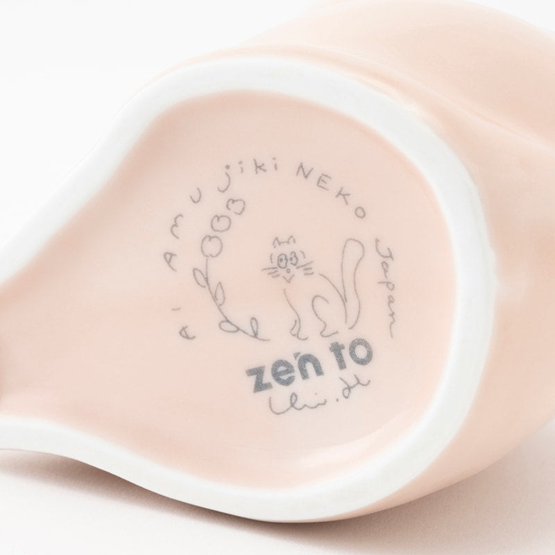 アマブロ　ひがしちか「愛編む磁器猫」 フラワーベース　amabro