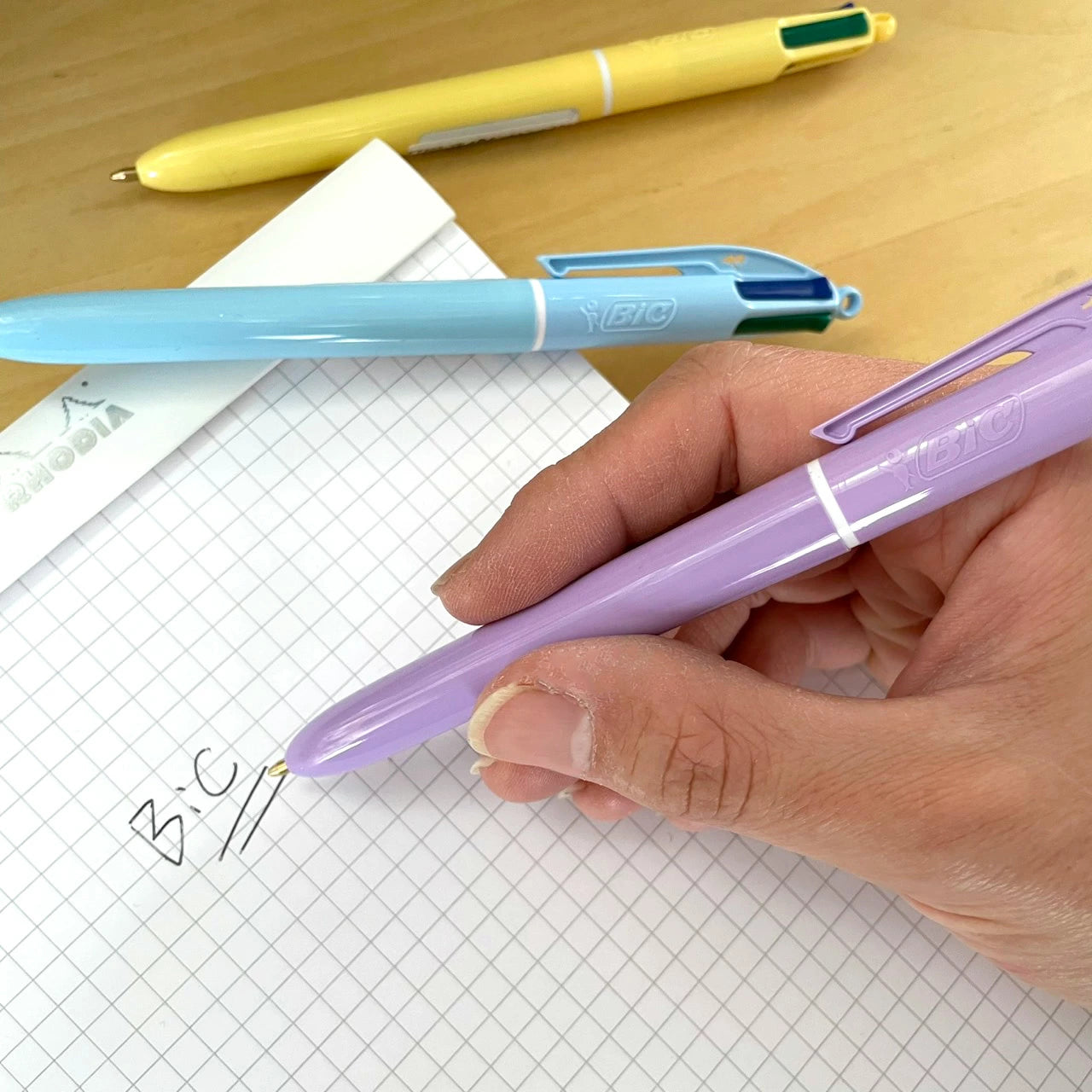 ＢIＣ ビック 4色ボールペン パステル